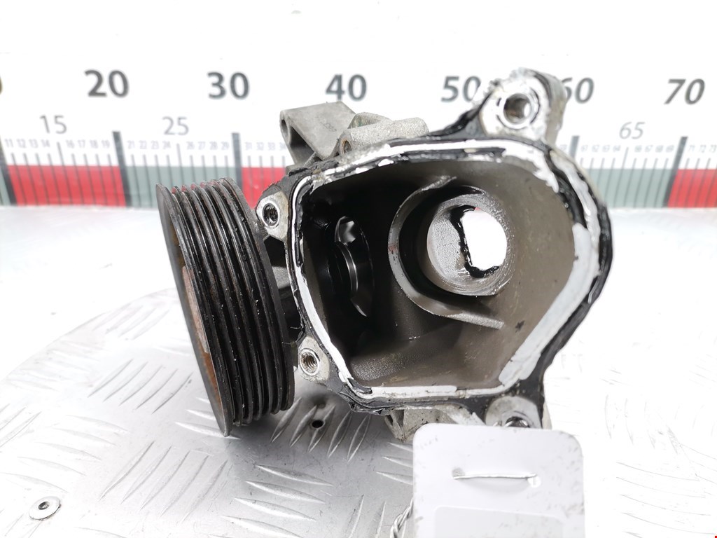 Насос водяной (помпа) BMW 1er E81\E87 2004-2011