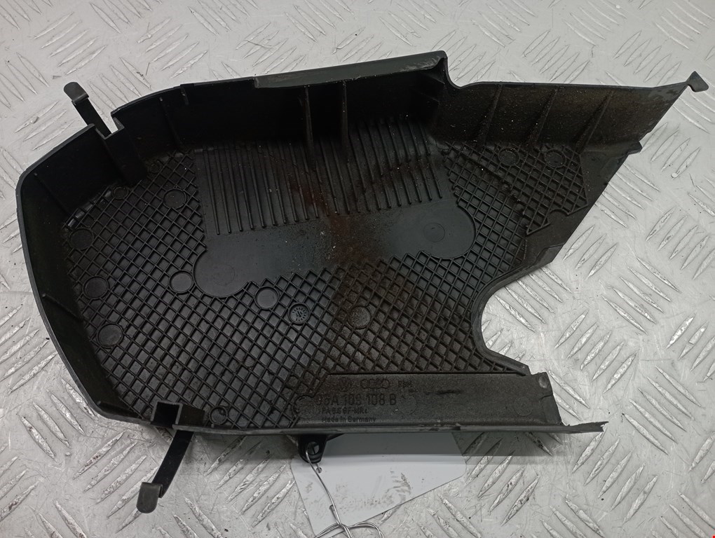 Кожух ремня (ГРМ генератора гидроусилителя помпы) Volkswagen Passat 5 (1996-2000)