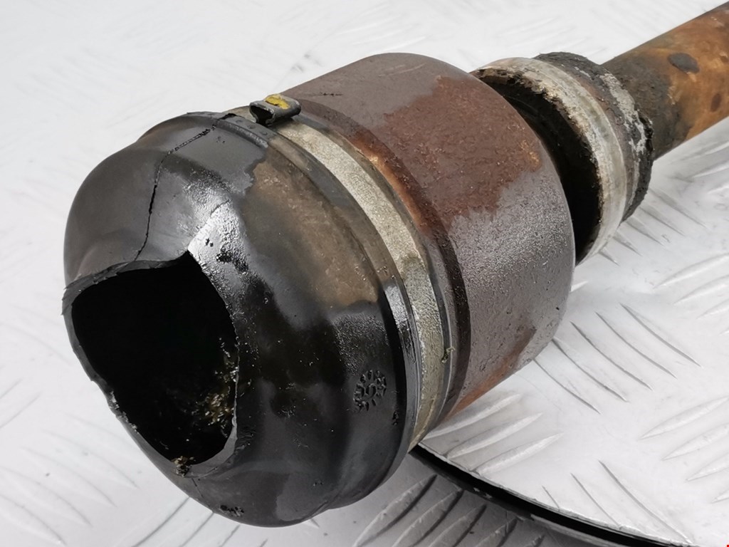 Полуось (привод, приводной вал) передняя правая CITROEN Xantia 1993-2002