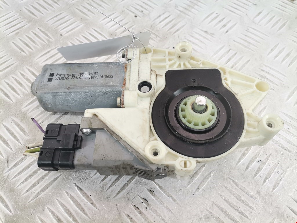 Моторчик (двигатель) стеклоподъемника PEUGEOT 607 2000-2010