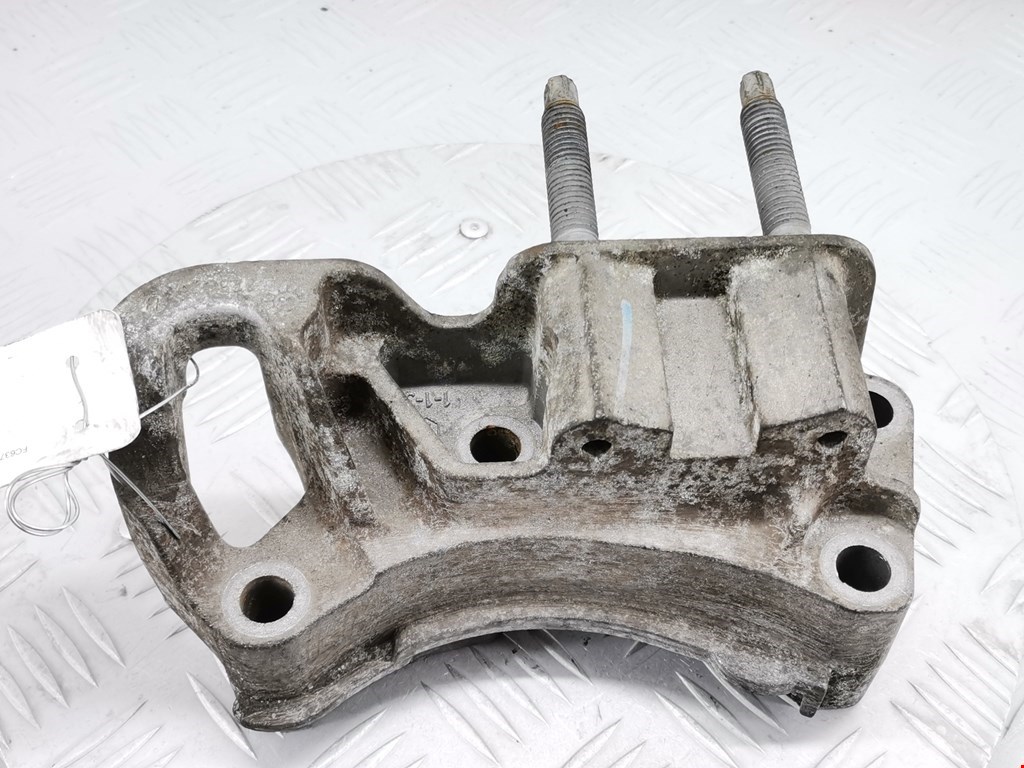 Кронштейн (крепление лапа) двигателя Ford C-MAX 1 (2003-2010)