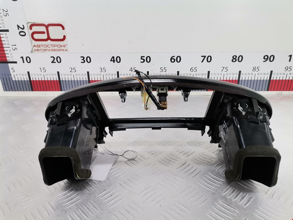 Дефлектор воздушный NISSAN Juke 2010-2019