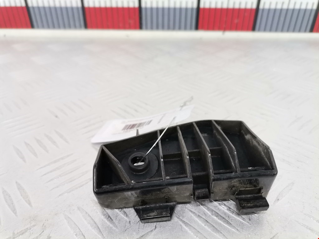 Кронштейн заднего бампера левый правый LEXUS RX 300\330\350\400H 2003-2009