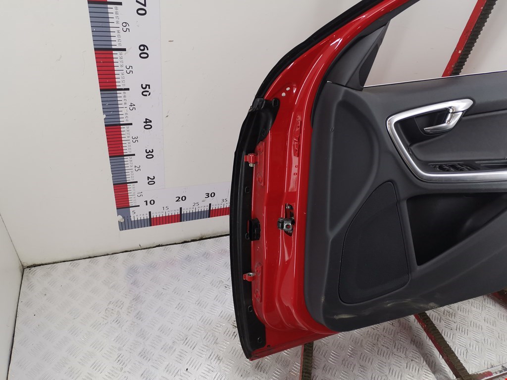 Дверь передняя правая VOLVO V60 2010-2018
