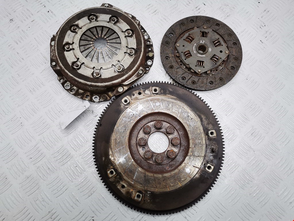 Маховик (демпфер сцепления) CITROEN Xantia 1993-2002