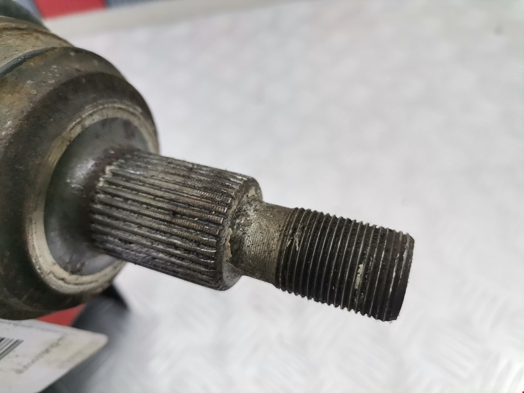 Полуось (привод, приводной вал) передняя правая AUDI A3 8L 1996-2003