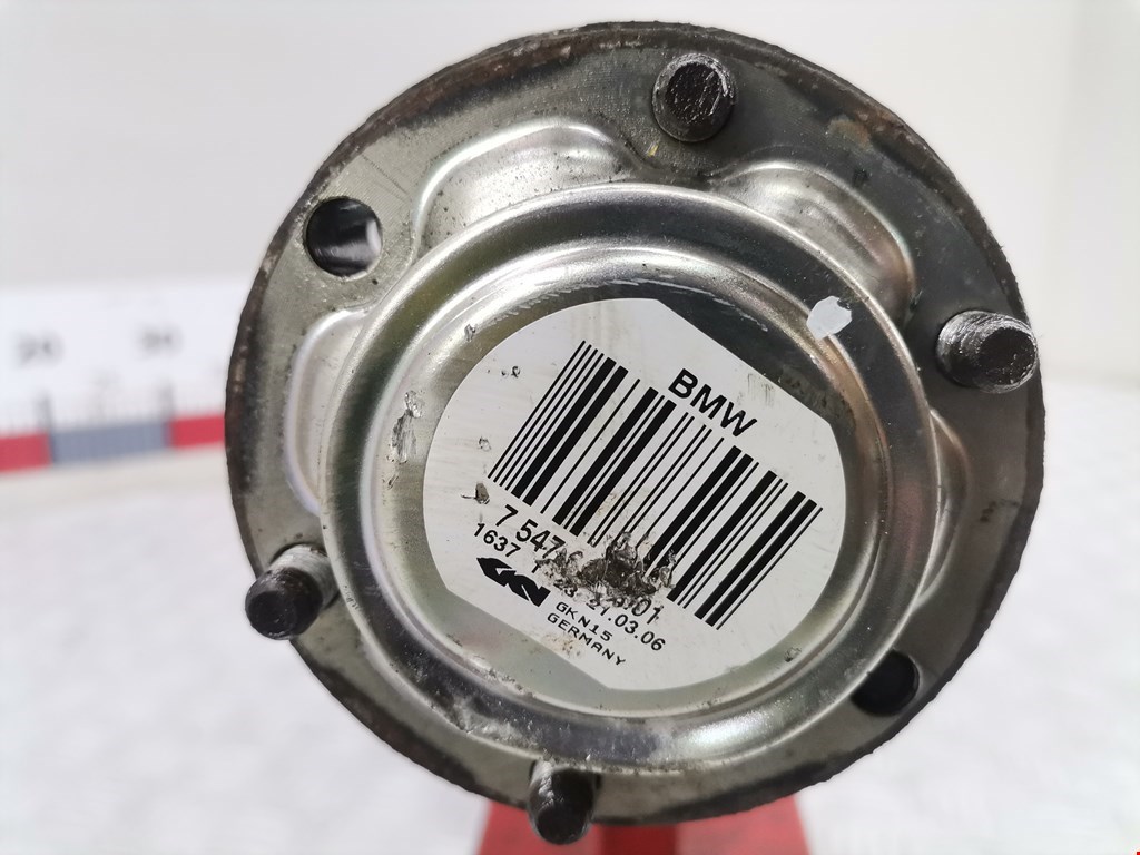 Полуось (привод, приводной вал) задняя правая BMW 1er E81\E87 2004-2011
