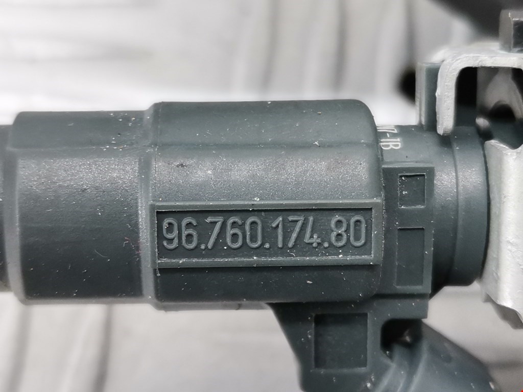 Форсунка дизельная электрическая CITROEN C4 Cactus 2014-н.в.