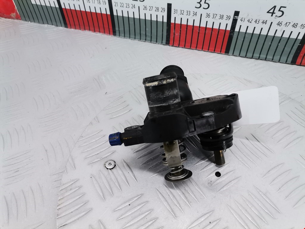 Корпус термостата CITROEN C4 Cactus 2014-н.в.