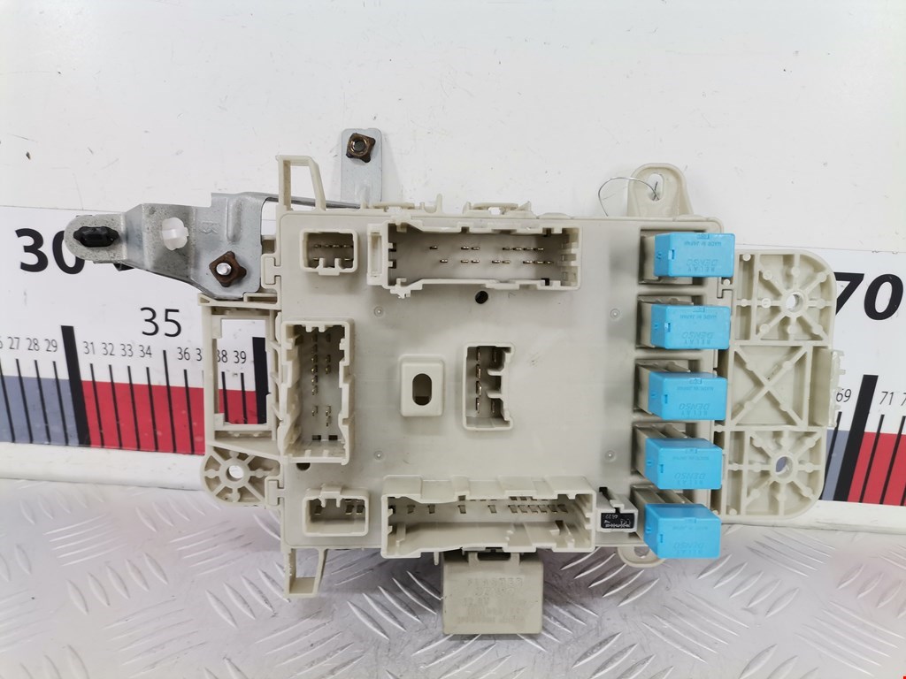 Датчик уровня в бачок омывателя TOYOTA RAV 4 XA20 2000-2005