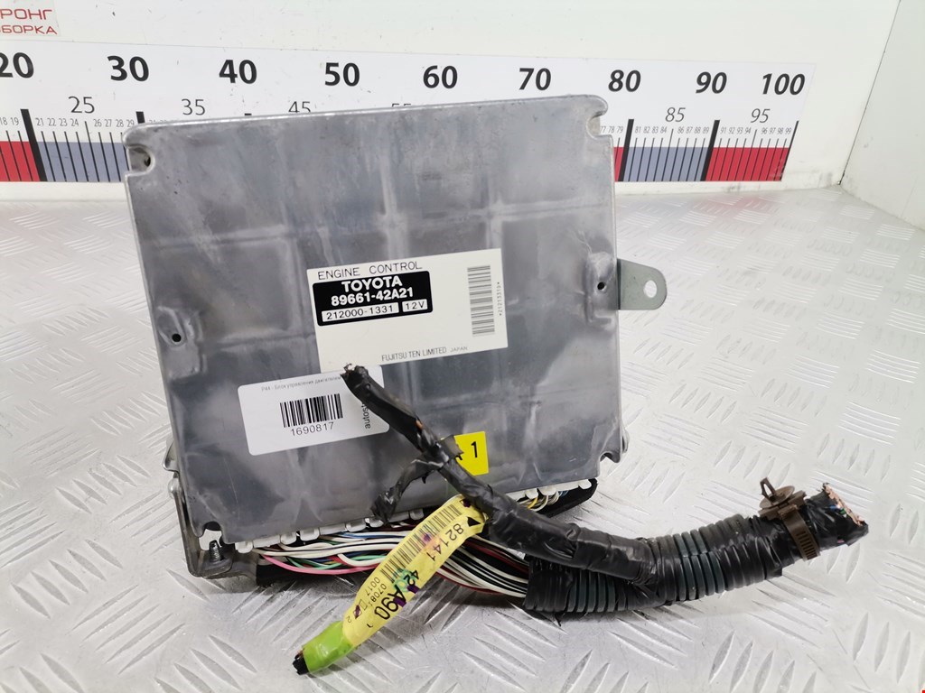 Блок управления двигателя (ЭБУ) TOYOTA RAV 4 XA20 2000-2005