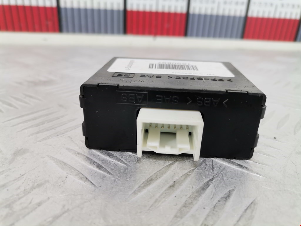 Блок комфорта TOYOTA RAV 4 XA20 2000-2005