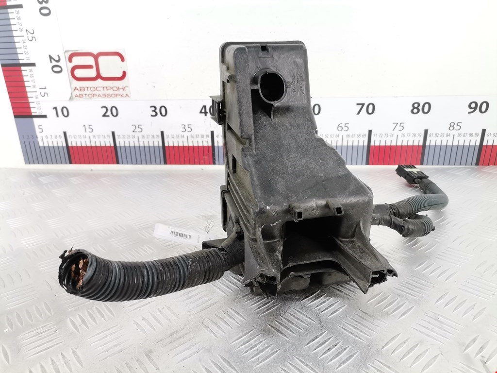 Датчик уровня в бачок омывателя TOYOTA RAV 4 XA20 2000-2005