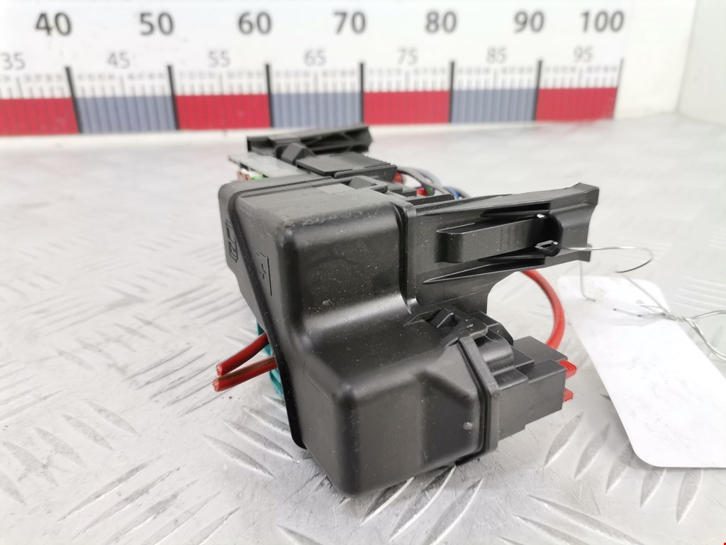 Датчик уровня в бачок омывателя VOLVO V60 2010-2018