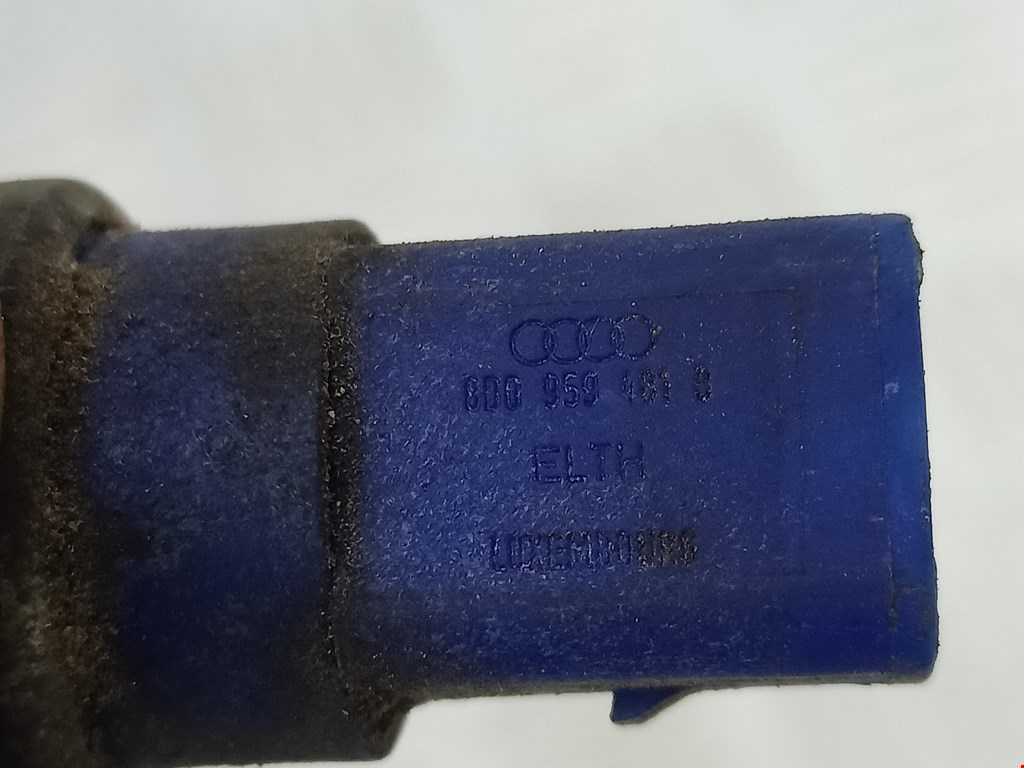 Датчик температуры (охлаждающей жидкости) VOLKSWAGEN Passat B5 1997-2005