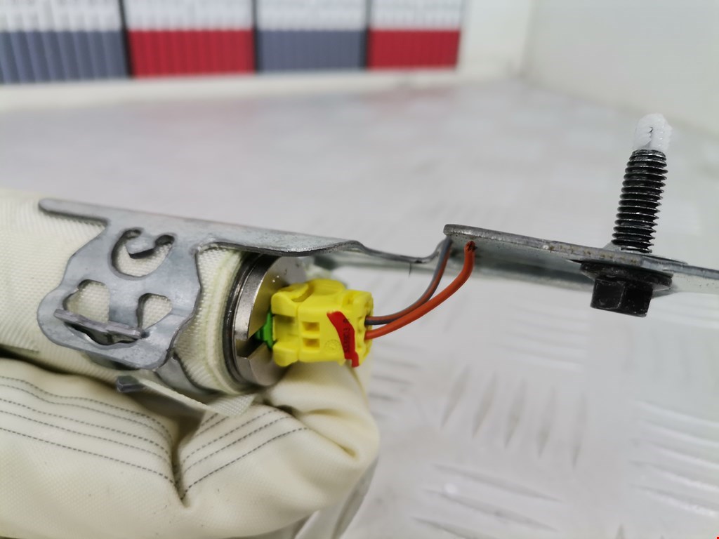 Подушка безопасности боковая (шторка) VOLVO V60 2010-2018