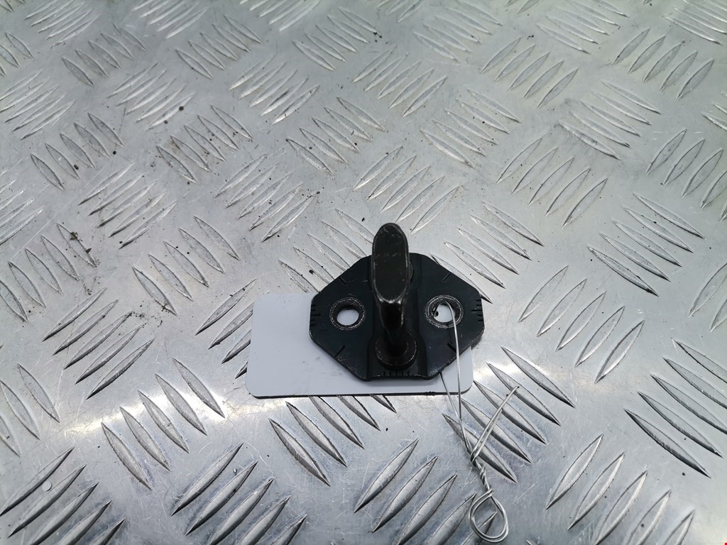 Скоба замка багажной двери (ответная часть) BMW X3 (E83) (2003-2010)