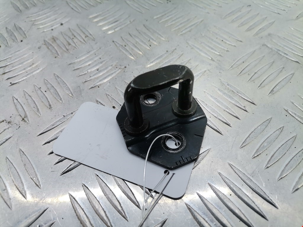 Ответная часть замка багажника BMW X3 E83 2003-2010