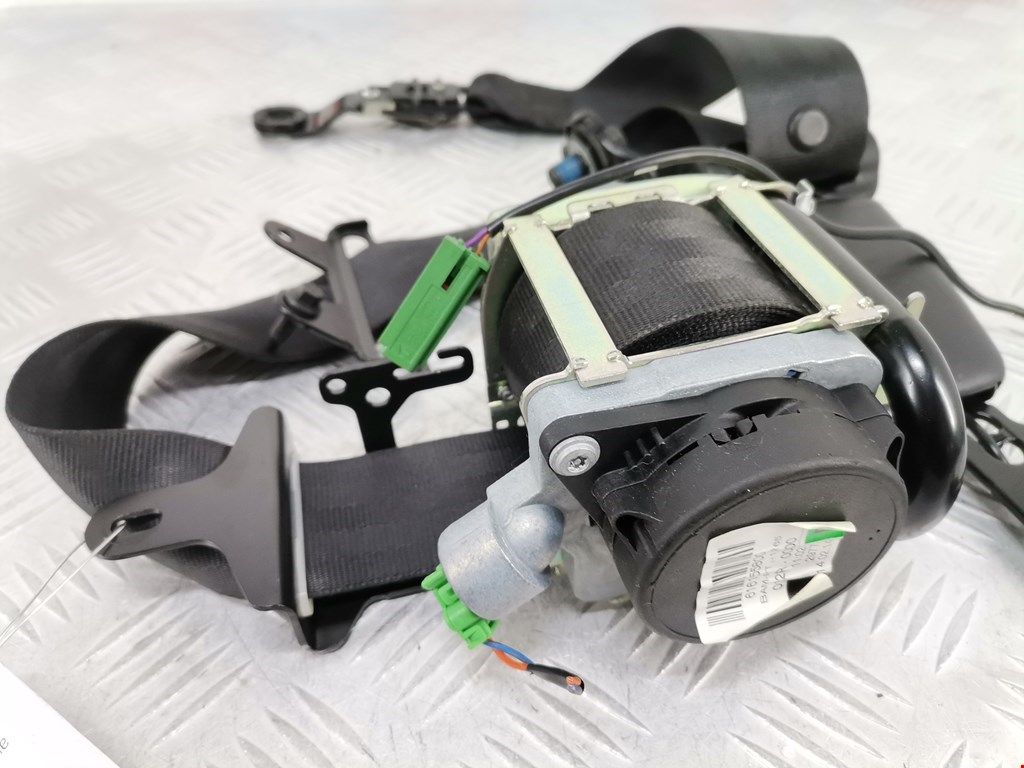 Ремень безопасности передний правый VOLVO V60 2010-2018