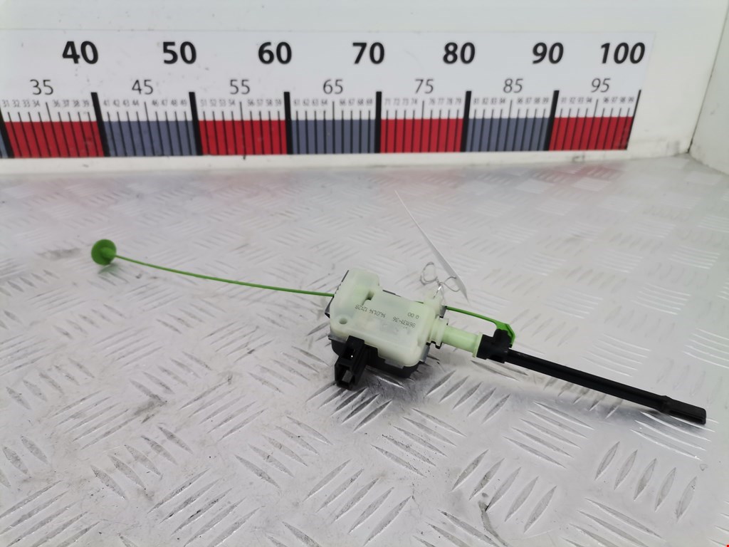 Активатор замка бензобака VOLVO V60 2010-2018