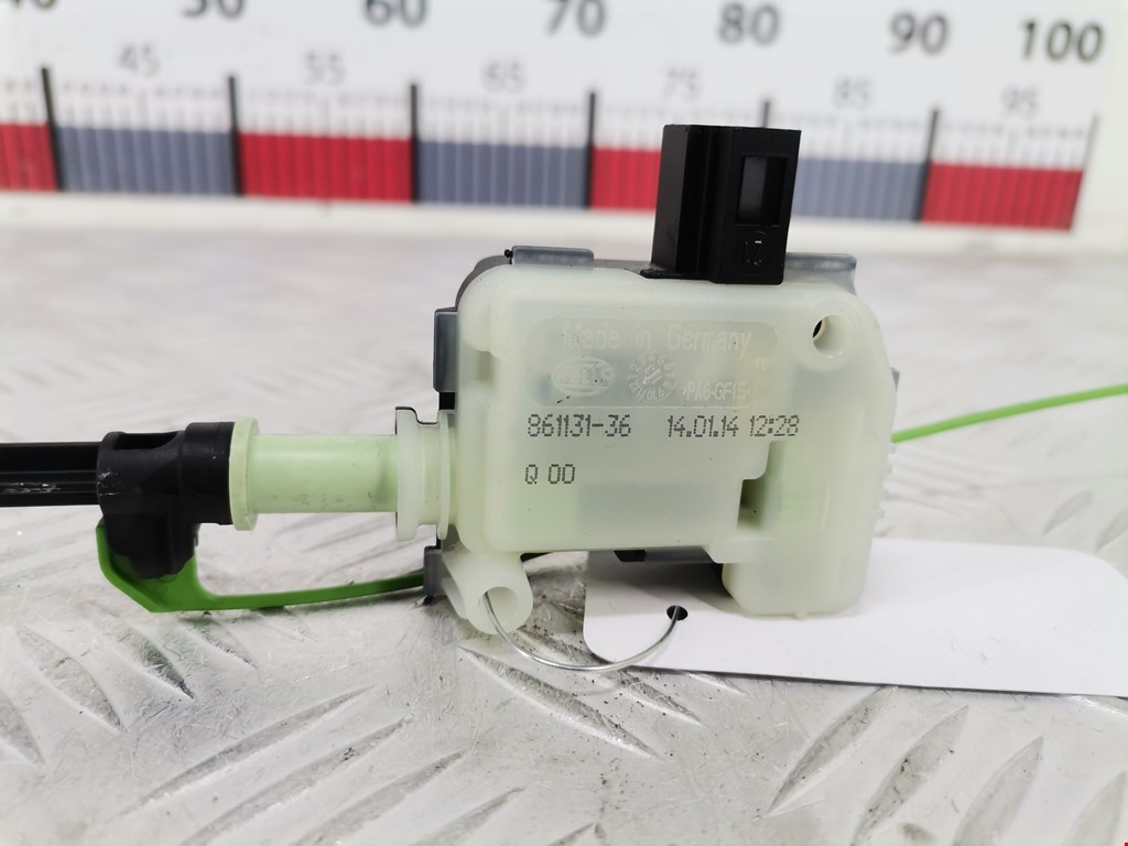 Активатор замка бензобака VOLVO V60 2010-2018