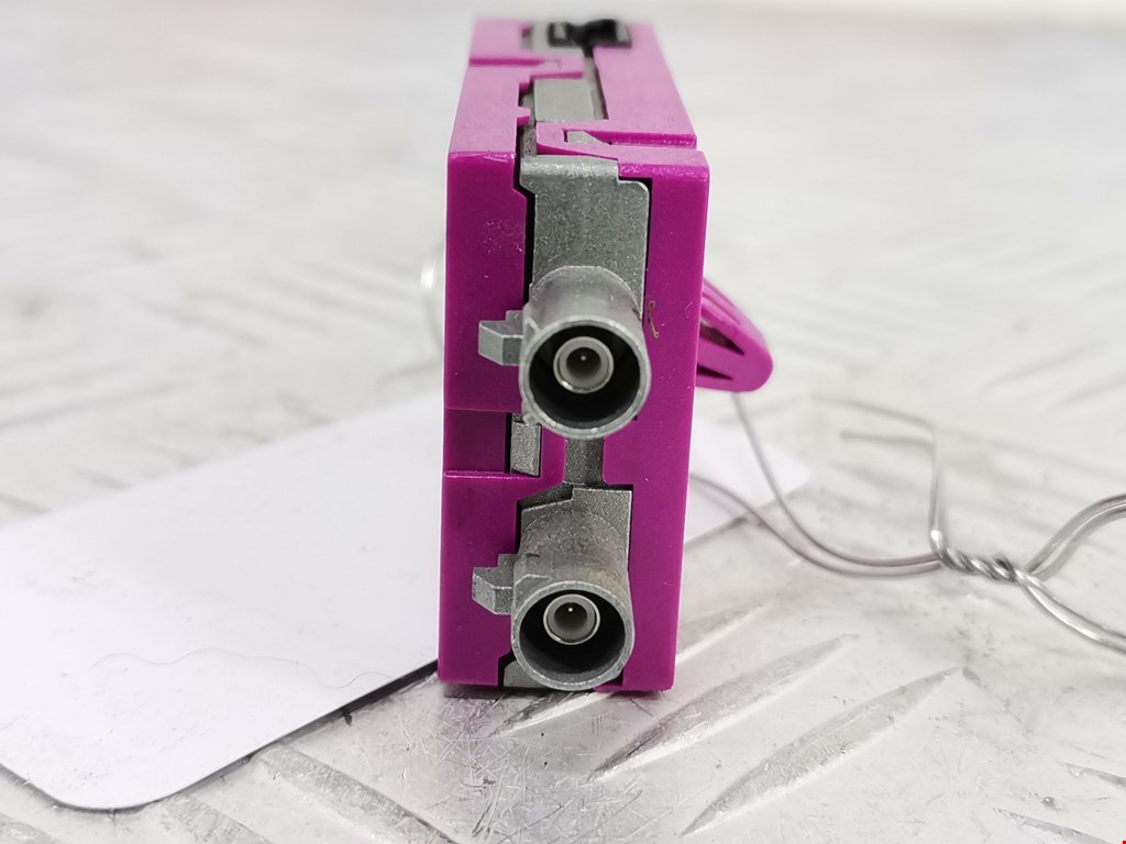 Усилитель антенны VOLVO V60 2010-2018