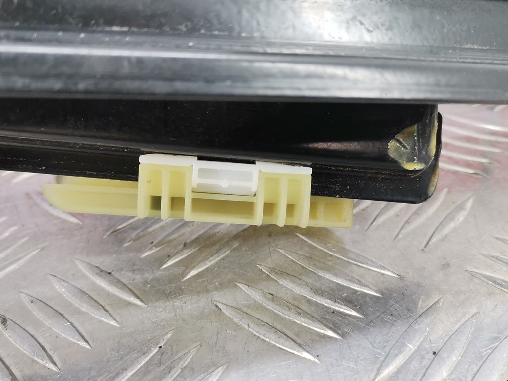 Стеклоподъемник передний левый OPEL Astra J 2009-2017