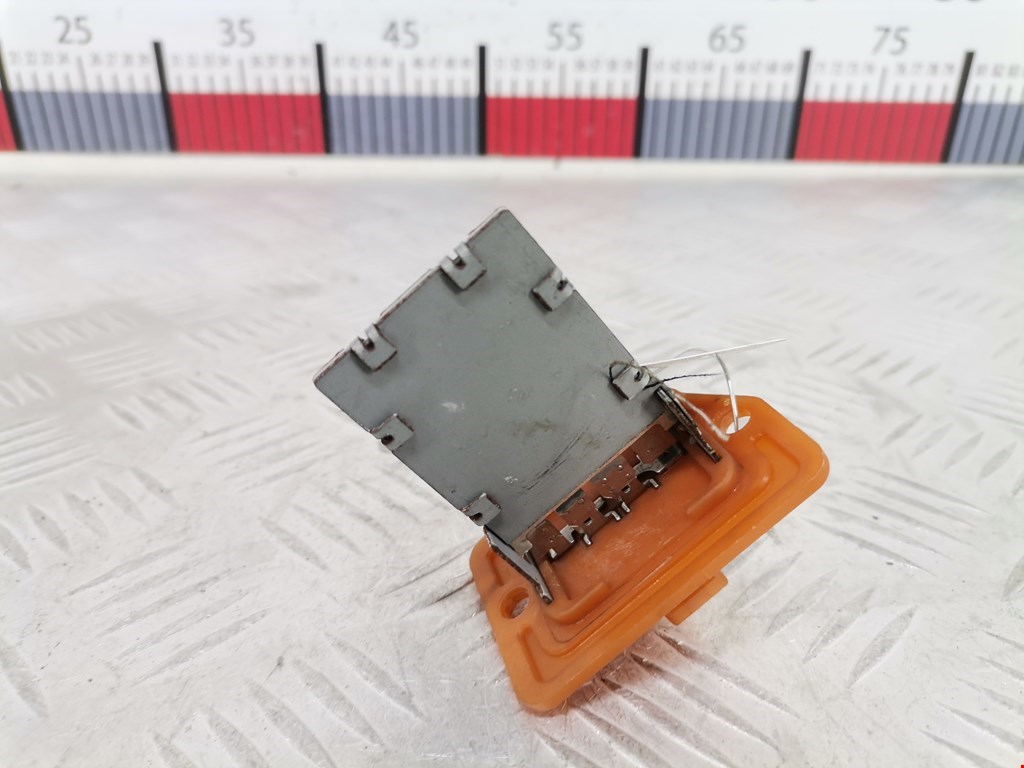 Резистор отопителя (сопротивление печки) HYUNDAI i30 2012-2017