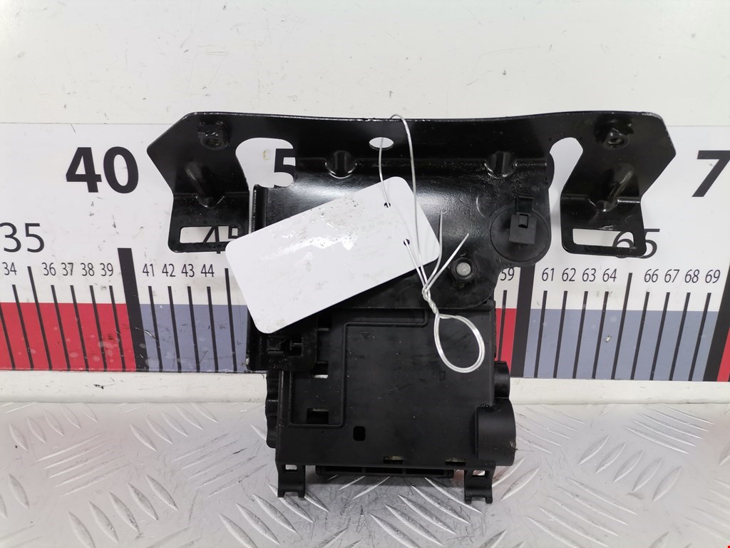 Датчик уровня в бачок омывателя AUDI Q5 I 2008-2017