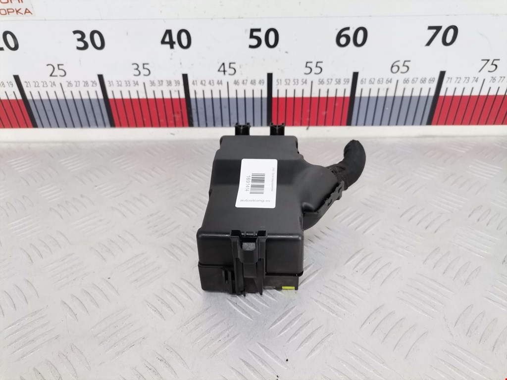 Датчик уровня в бачок омывателя OPEL Astra K 2015-2021