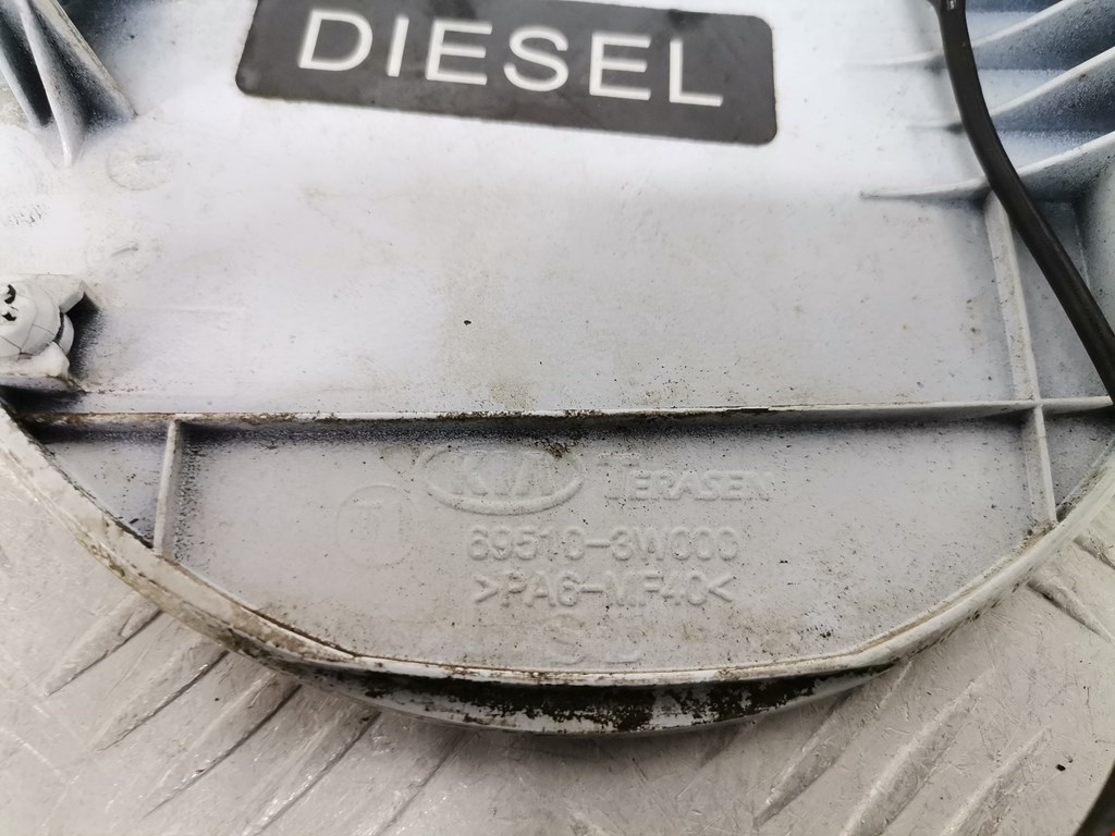 Лючок бензобака KIA Sportage III 2010-2015