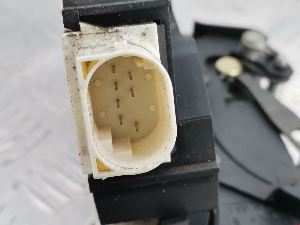 Замок двери задней левой LAND ROVER Range Rover 2002-2012