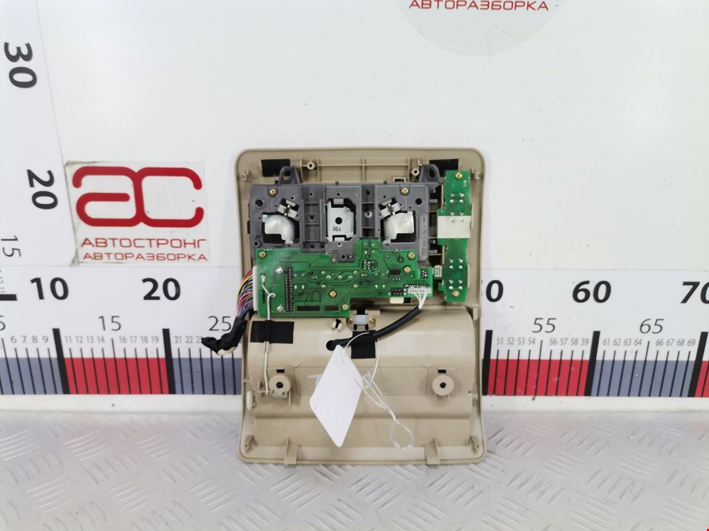 Плафон салонный (салона фонарь) LEXUS RX 300\330\350\400H 2003-2009