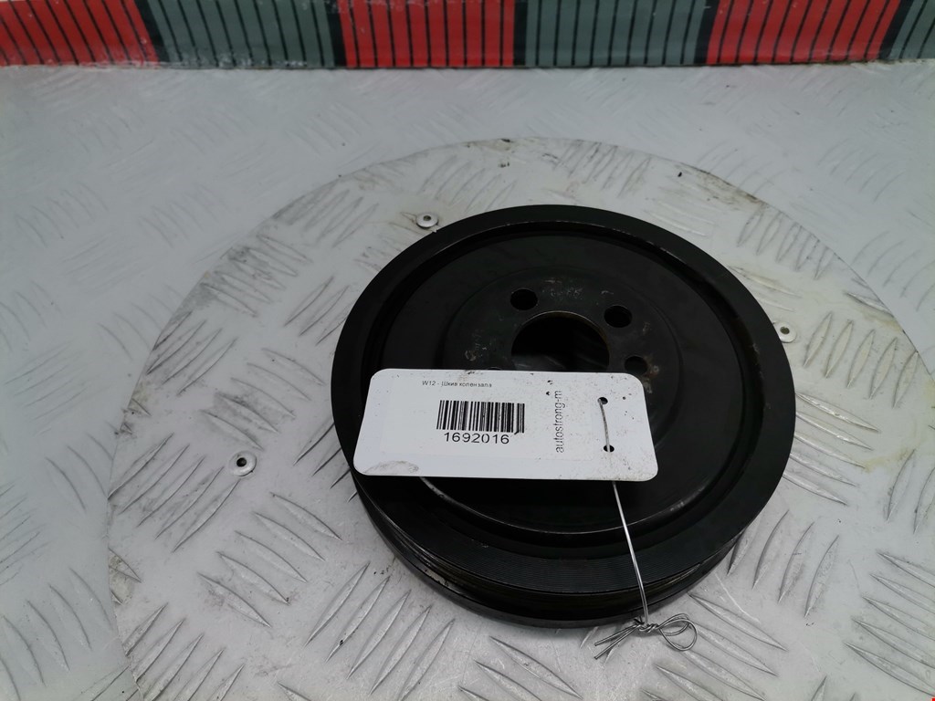 Шестерня коленвала (шкив) VOLKSWAGEN Passat B6 2005-2011