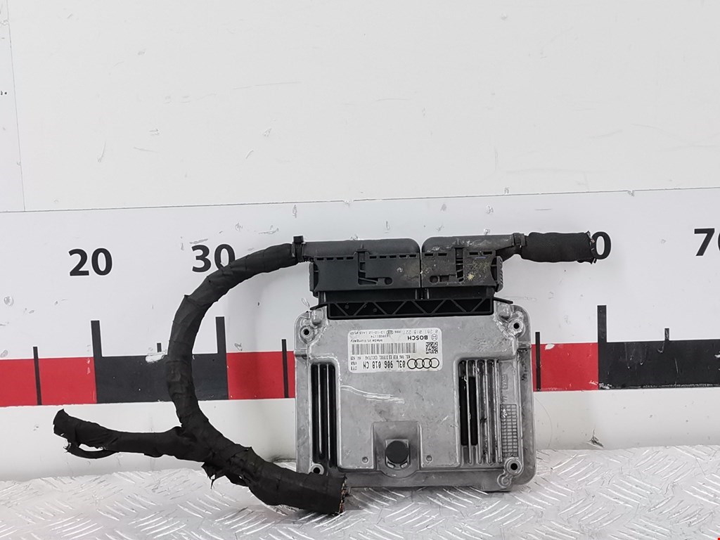 Блок управления двигателя (ЭБУ) AUDI Q3 I 2011-2018