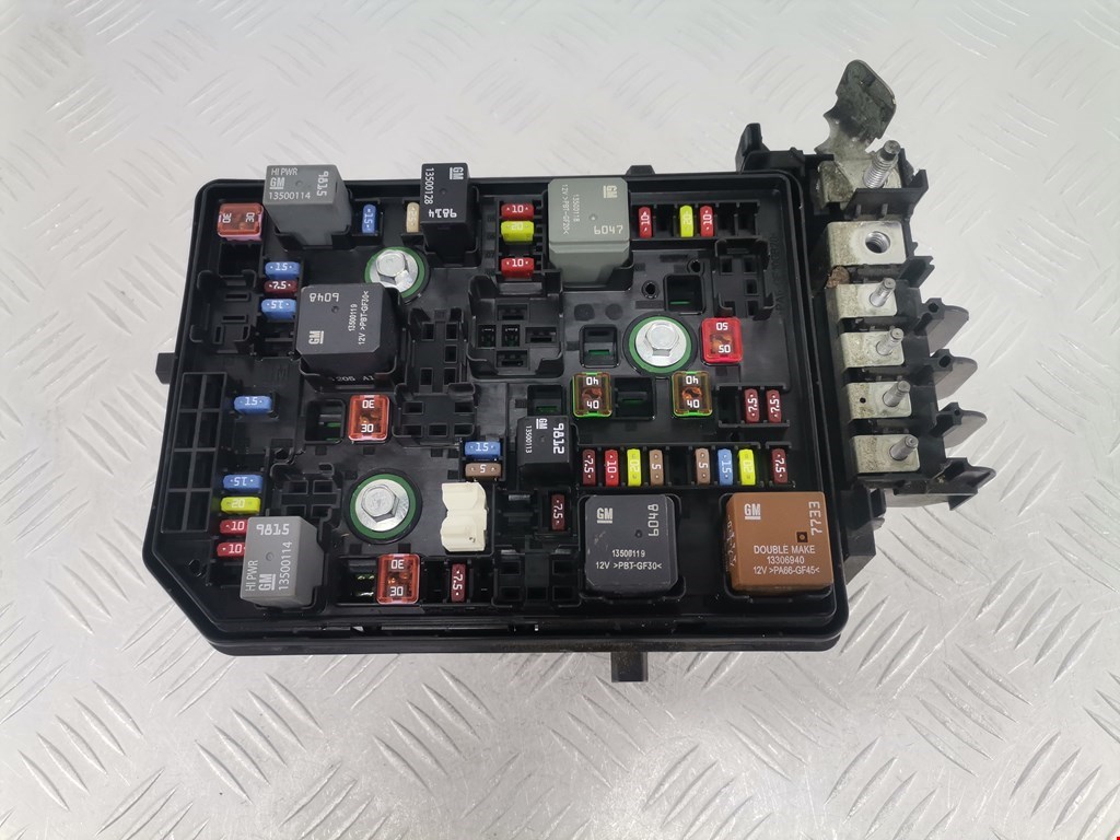 Датчик уровня в бачок омывателя OPEL Astra K 2015-2021