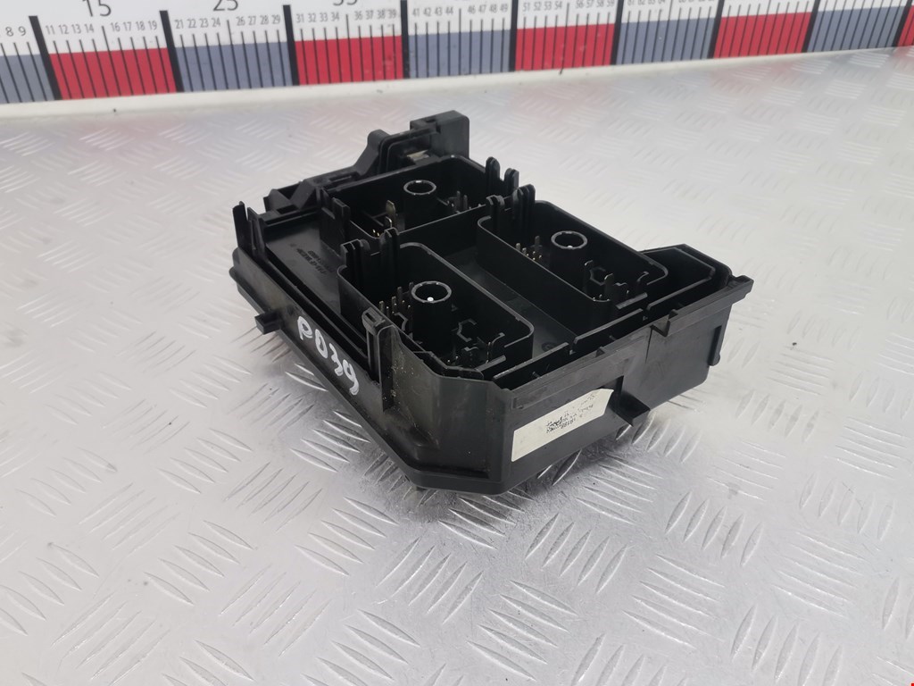 Датчик уровня в бачок омывателя OPEL Astra K 2015-2021