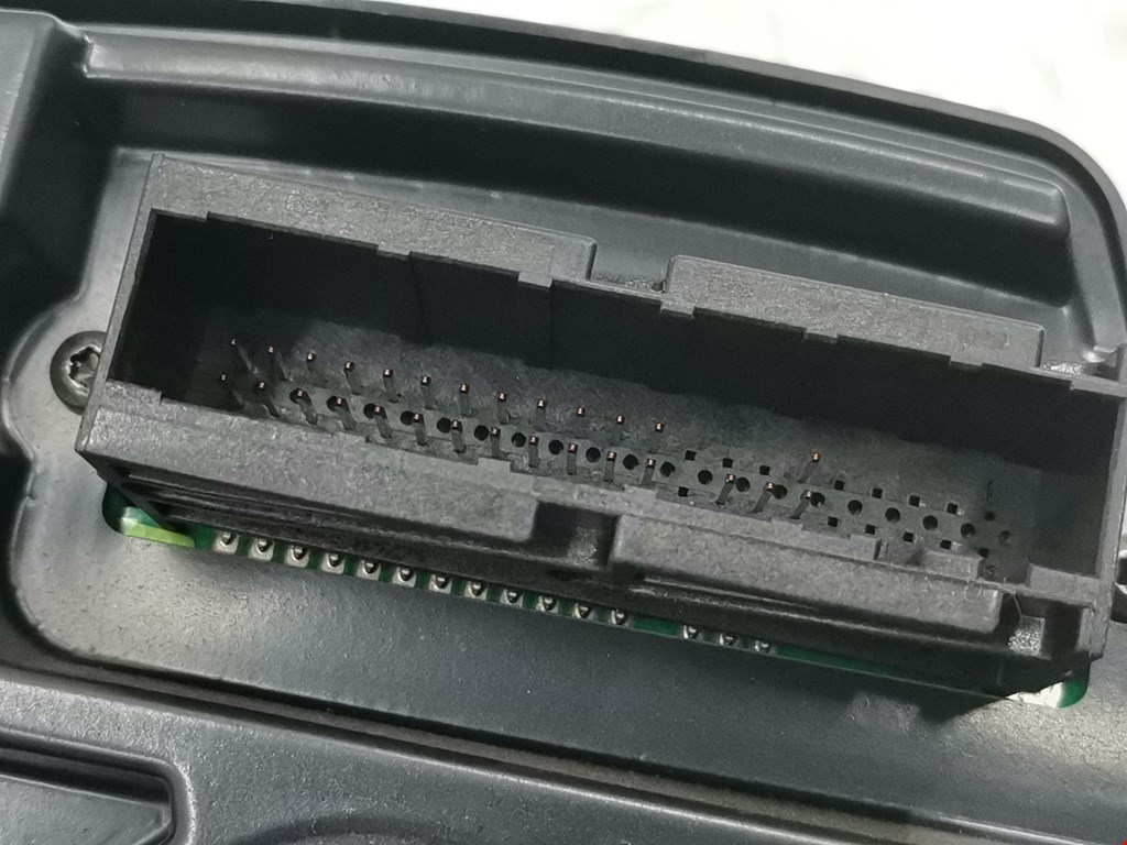 Панель приборов (щиток) OPEL Astra H/Family 2004-2015