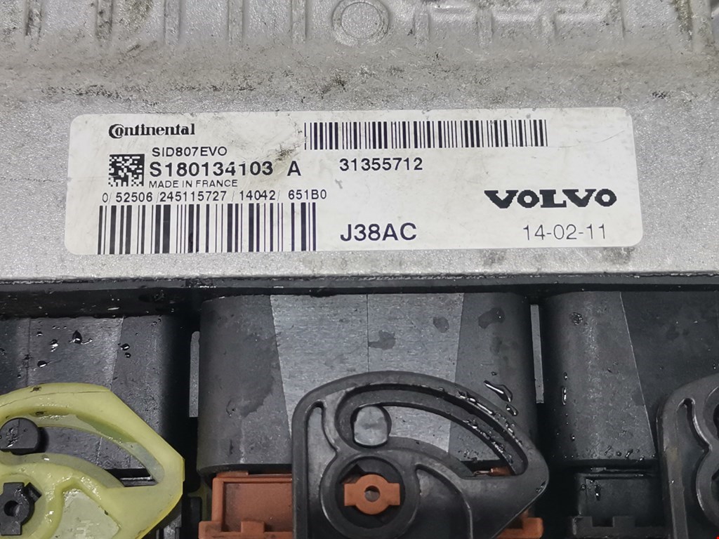 Блок управления двигателя (ЭБУ) VOLVO V60 2010-2018