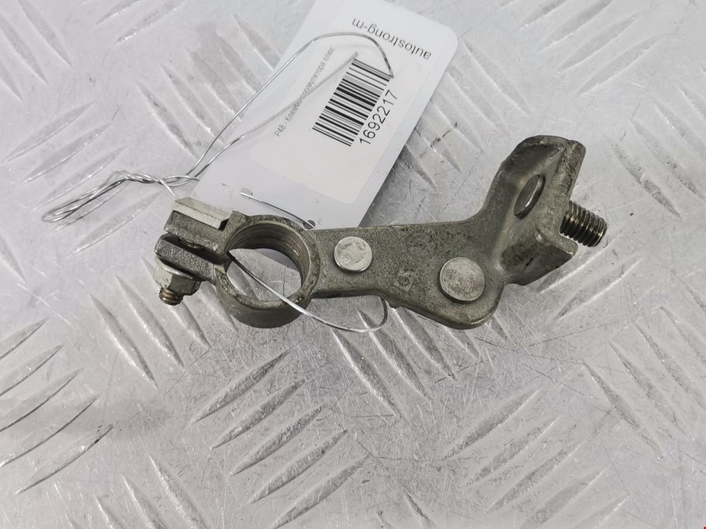 Клемма аккумулятора (плюс) + VOLVO V60 2010-2018