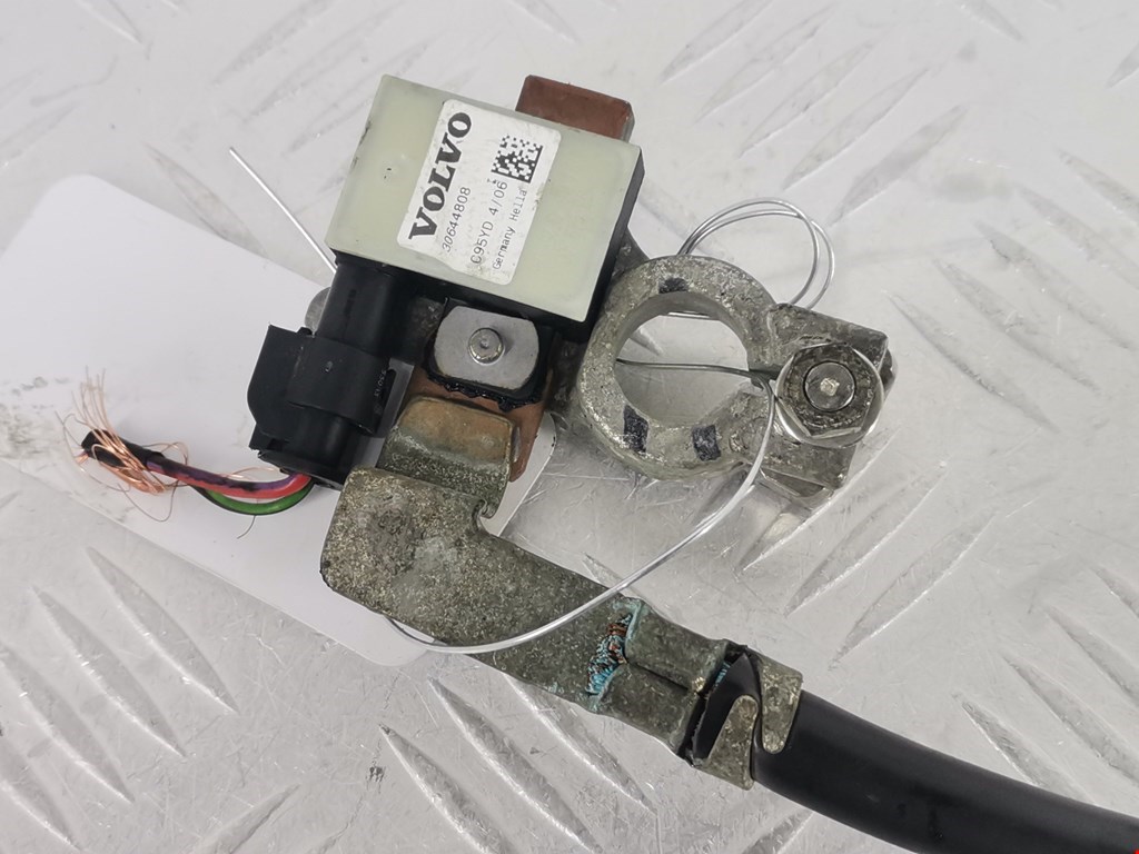 Клемма аккумулятора (минус) - VOLVO V60 2010-2018