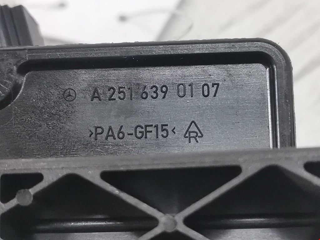 Активатор замка бензобака MERCEDES-BENZ M-Class W164 ML 2005-2011