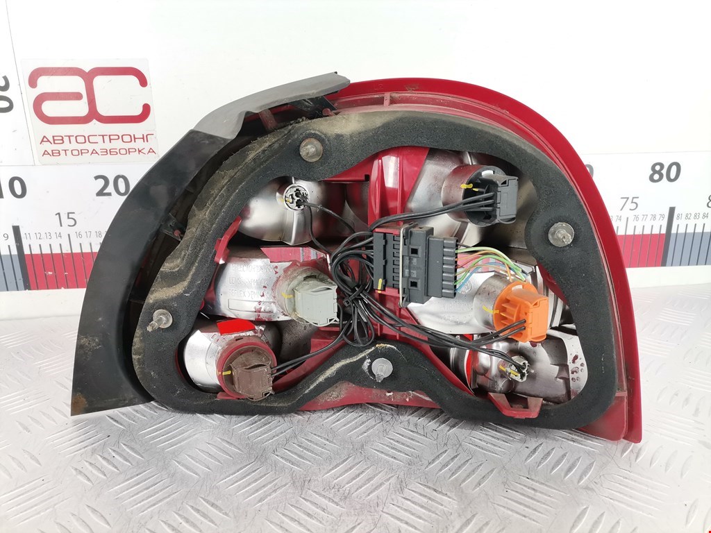 Фонарь задний левый JAGUAR X-Type 2001-2009