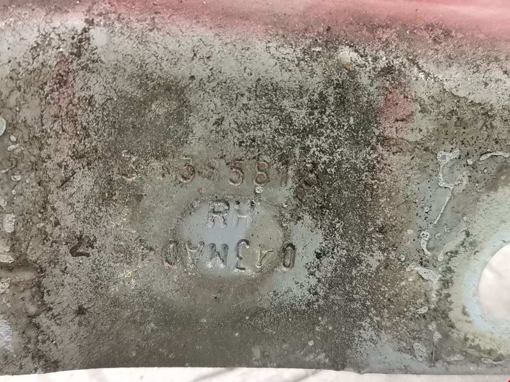 Петля капота левая/правая VOLVO V60 2010-2018