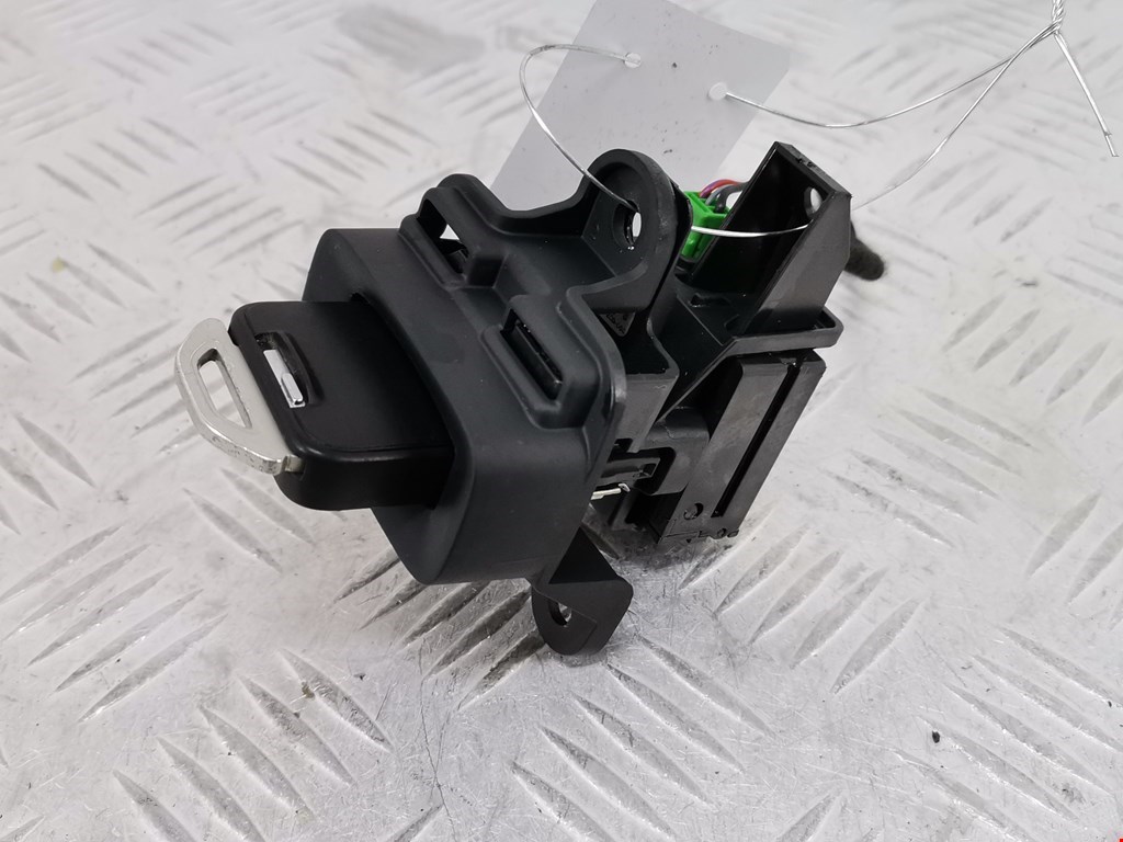 Замок зажигания VOLVO V60 2010-2018