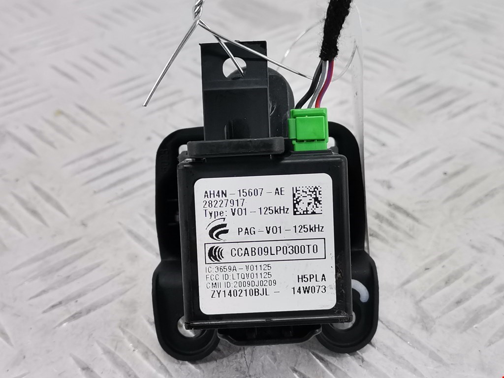 Замок зажигания VOLVO V60 2010-2018