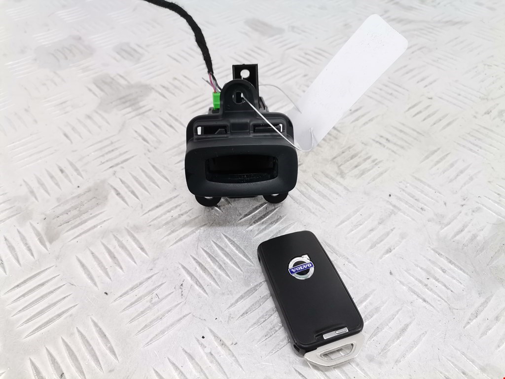 Замок зажигания VOLVO V60 2010-2018