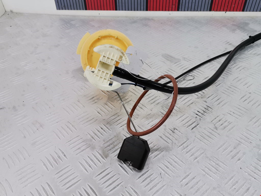 Датчик уровня топлива VOLVO V60 2010-2018