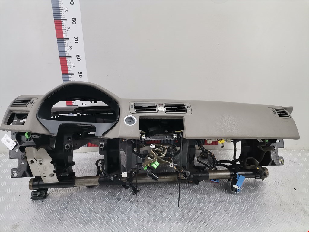 Торпедо VOLVO V50 I 2004-2012