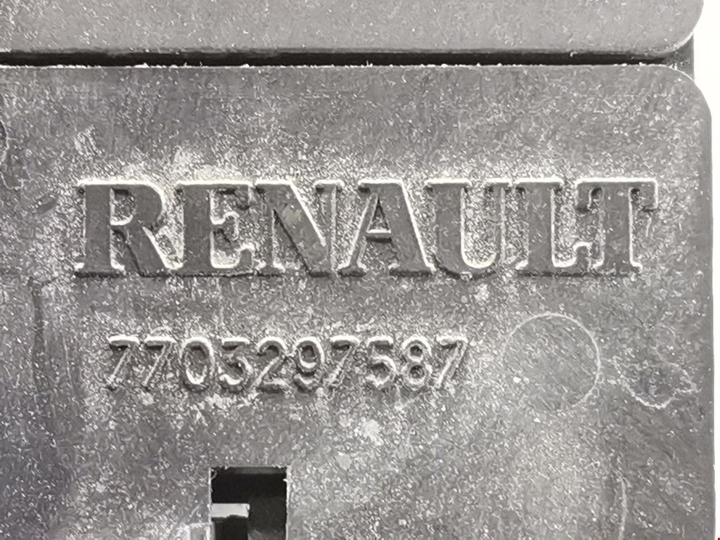 Датчик уровня в бачок омывателя OPEL Movano A 1998-2010